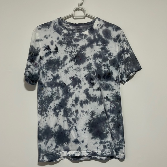 George - tie dye tshirt - Picture 1 of 2